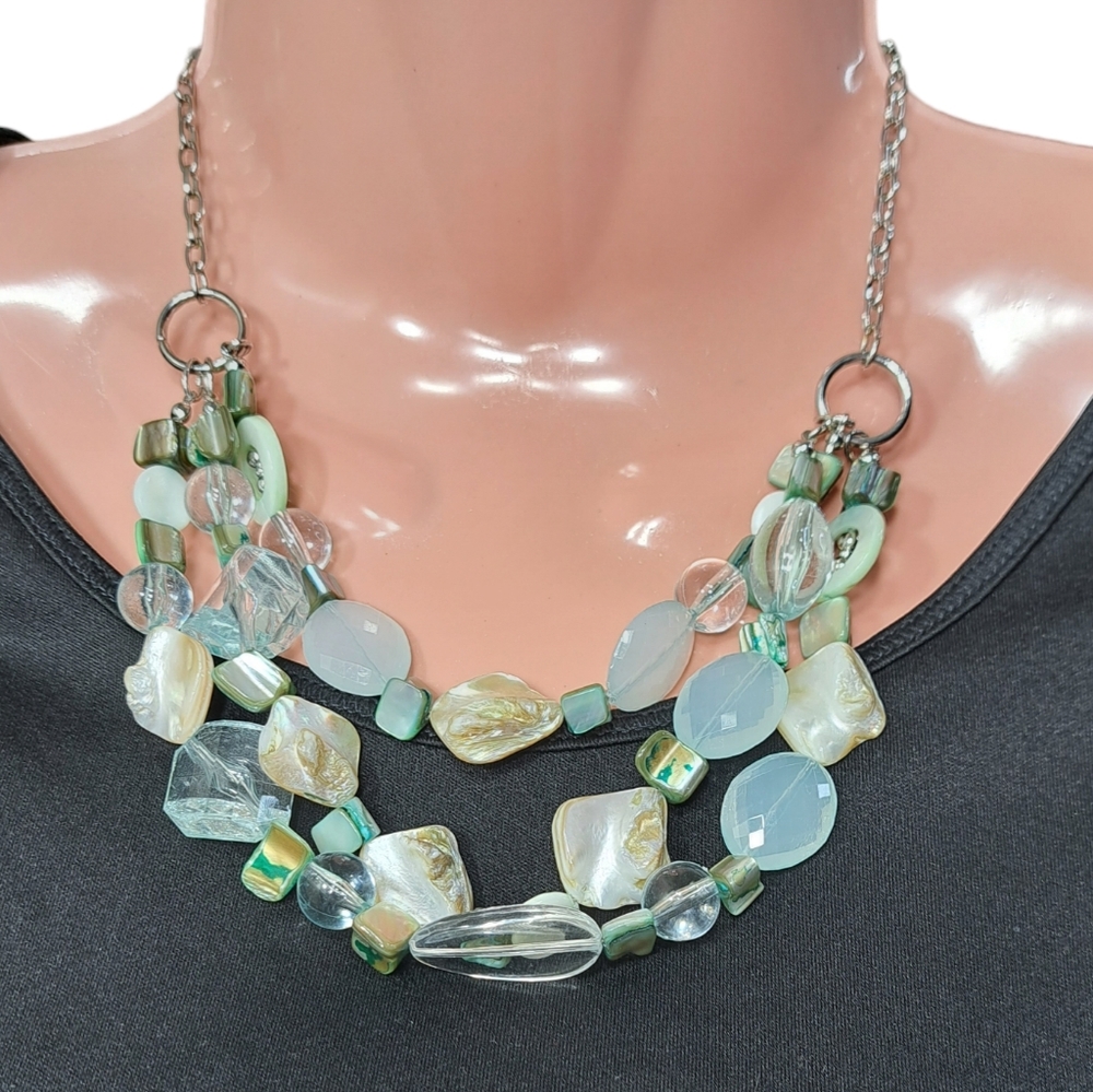 Women's Silver Tone Light Green Faux Mother of Pearls Necklace 10 Inches - Picture 4 of 16